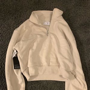 TNA Cropped Fleece in Matte Pearl